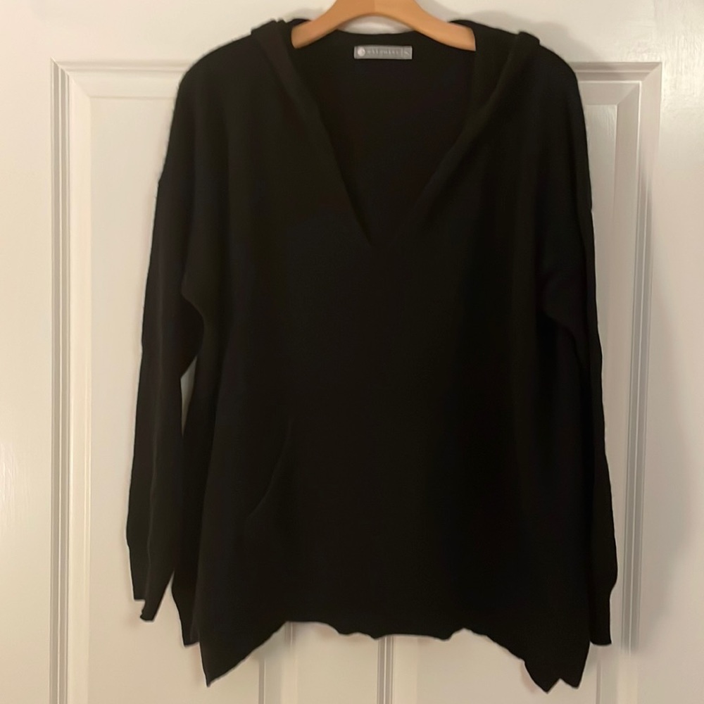 In Cashmere black hoodie